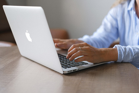 Professional Laptops - Hybrid Technology Trading and Contracting WLL - Doha Qatar